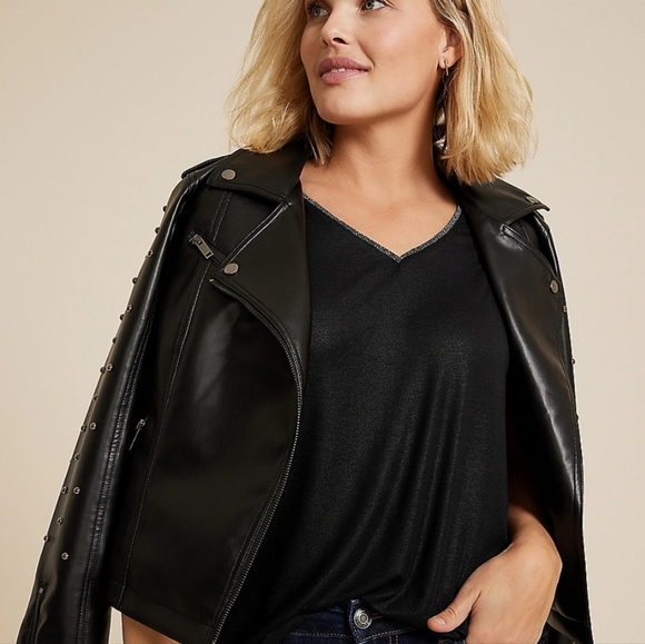 Metallic Neck Tee - Picture 8 of 11